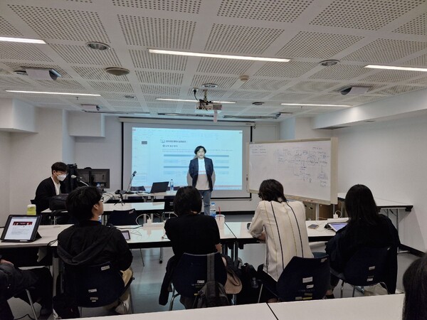 태국 현지 특강 중인 박연조 교수.