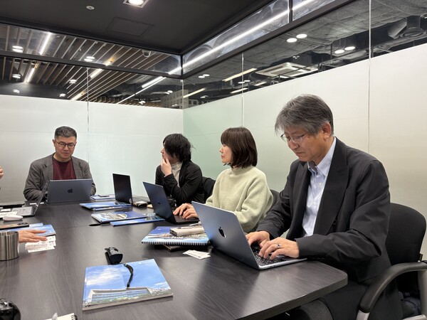 간담회의 모습.